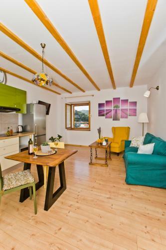 Apartamento Sparrow Nest Hvar