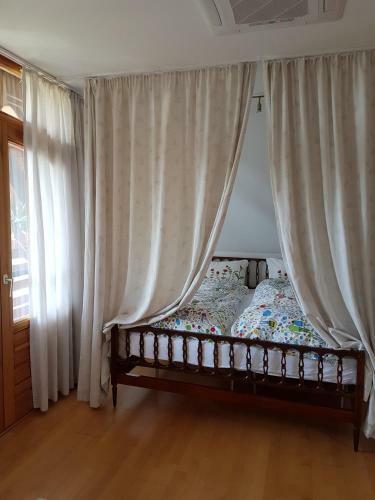 Hostal Ginavilla