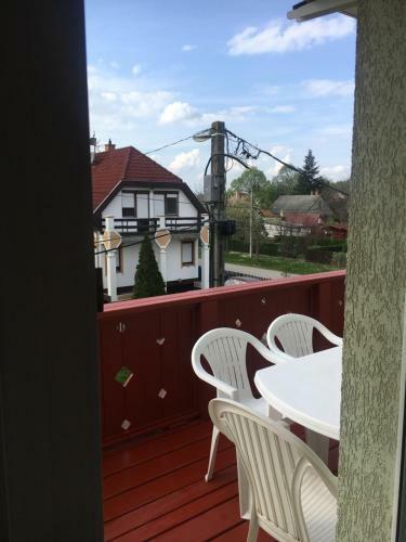Nana Apartmanh�z
