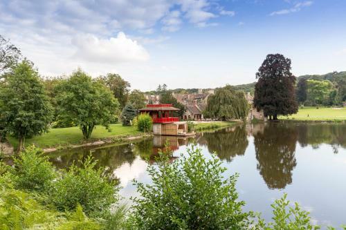 Hotel Abbaye Des Vaux De Cernay