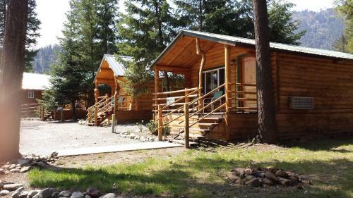 Riverfront Motel
