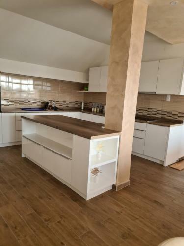 Lux Apartment For Exit
