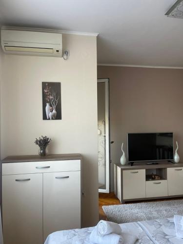 Studio Apartment 021