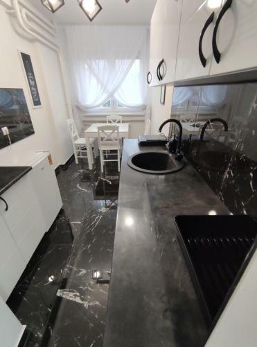 Gris City Apartment