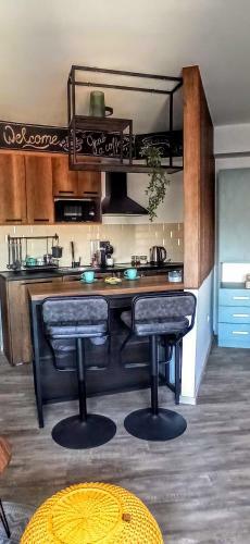 Apartamento Malac New Equipped Condo Within The City Core