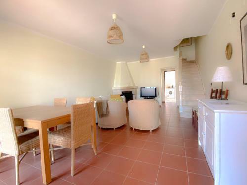 Supertubos Beach Villa