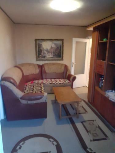 Apartament 3 Camere Semidecomandat