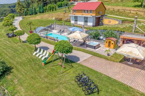 Pool & Whirlpool Art-pe Villas