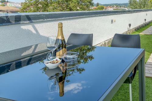 Rooftop Home With Whirlpool & Sauna