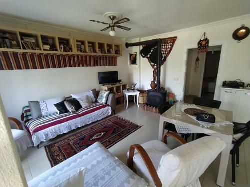 Villa Dat�a'n?n De?erlenen B�lgesi �omarl?kta Bah�eli Ev