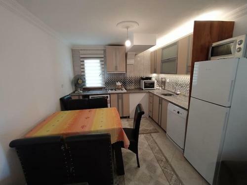 Villa Dat�a �zbel'de Bah�eli ?irin Ev