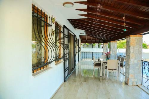 Villa G�n