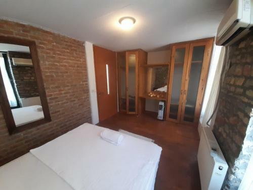 Tlos Villa