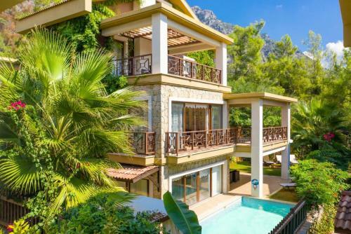 G�cek Deniz Manzaral? 4+2 Sami Villa