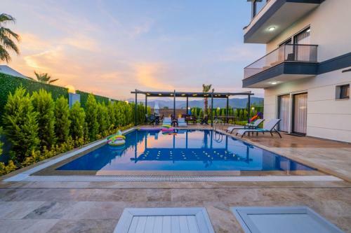 Fethiyede Denize Yak?n S�per L�ks Villa