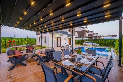 Fethiyede Denize Yak?n S�per L�ks Villa