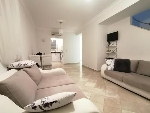Denize S?f?r 3+1 Triplex Site ?�erisinde Havuzlu Villa