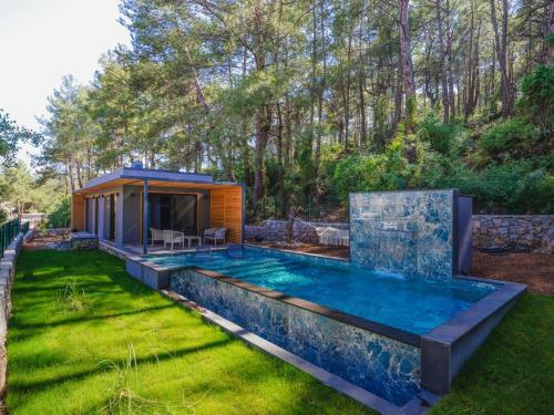 Beautiful Pine Valey Villa In Forest