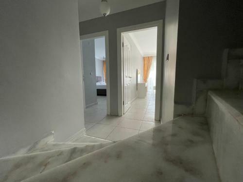 Orka Royal Hills Apartments E2 Private Entrance