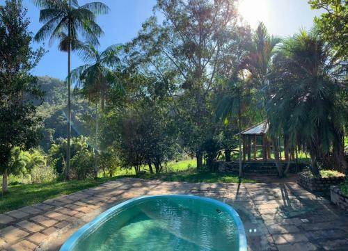 Casa Na Serra Com Cachoeira