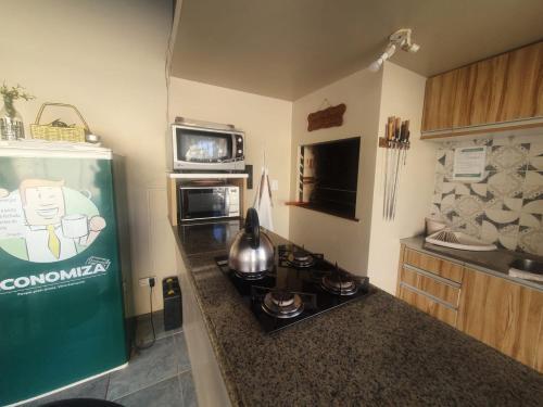 Quarto Individual Em Casa Com Piscina.