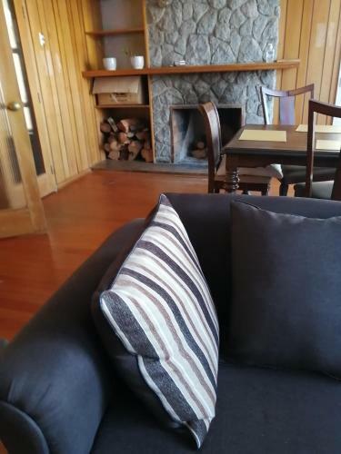 Casa Con Chimenea Al Sur De Chile