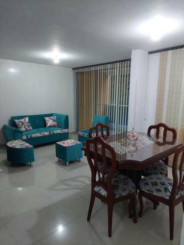Apartamento Versalles Completo Bonito Amplio Tranquilo Piscinas