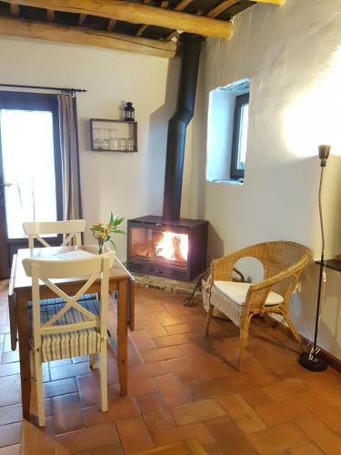Hostal La Placeta Guesthouse