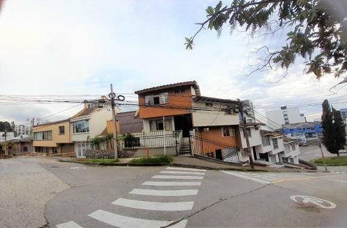 Hostal Casa Jaguar Manizales Sector Cable