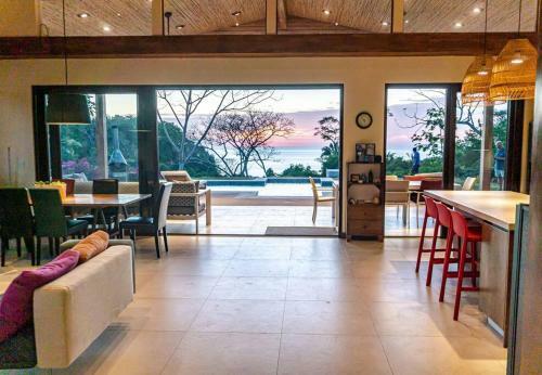 Casa Esperanza Ocean View Villa