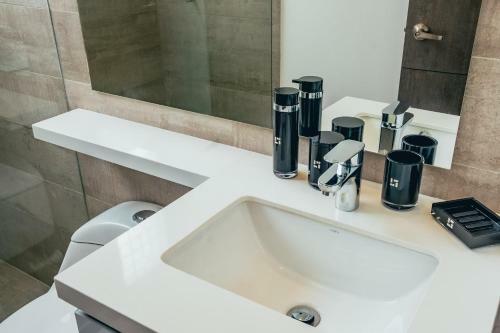 Apartamento Poblado, Great Location, Luxury Building