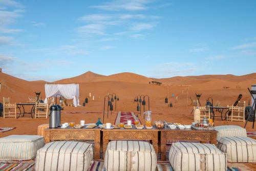 (??) Sanmao Desert Luxury Camp