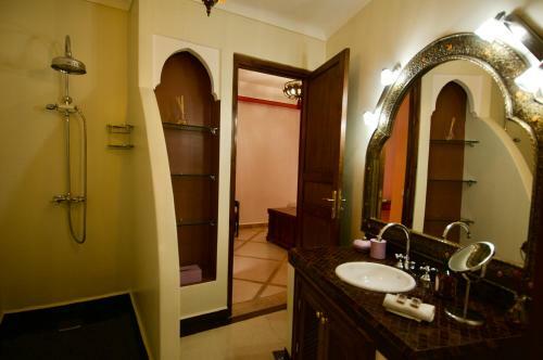 Riad La Claire Fontaine