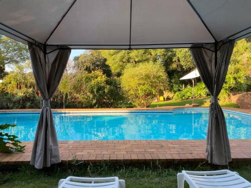 Hostal Roots & Rest Parktown West
