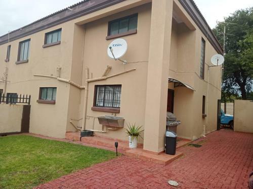 Bed & Breakfast Crest Guesthouse