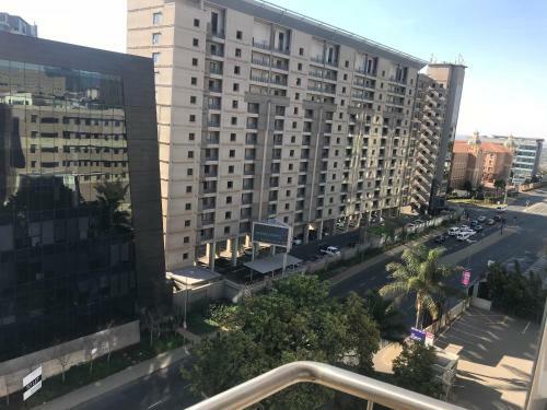 Apartamento First Divine Suites - Hydro Park