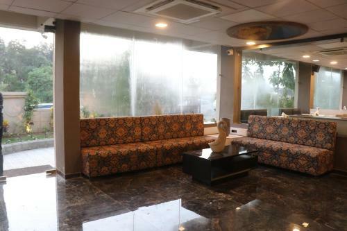 Hotel Nest Beacon Resort Daman
