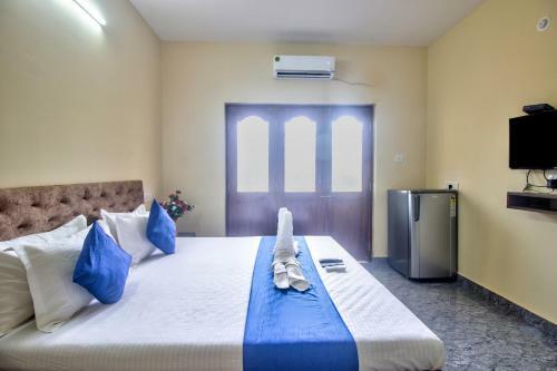 Hotel Renuka Holiday Inn