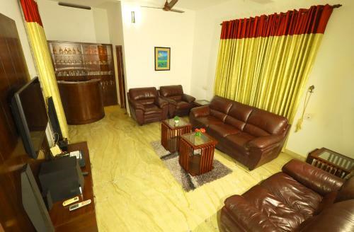 Hotel Oikos Periyar White House