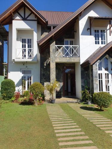 Villa Misty Heights,