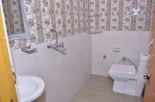 Him 105 Homestay By Pt