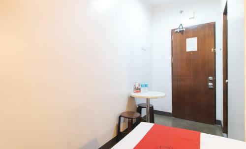 Hotel Reddoorz @ Express Inn Lapu Lapu