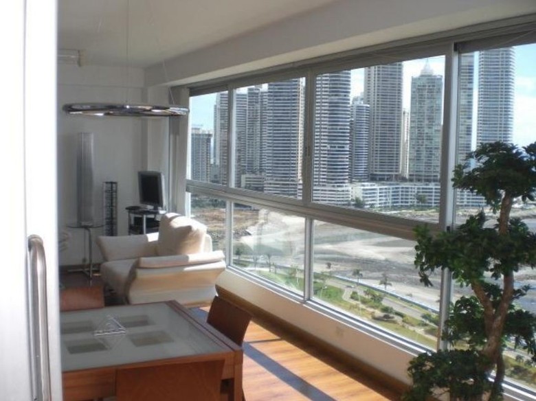 Apartamentos Bayfront Tower