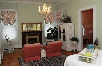 Bennett House Bed & Breakfast