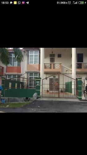 Ratu Homestay 1(Bukit Baru)