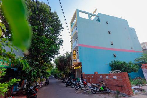 Sunny Flower Hotel Quy Nh?n