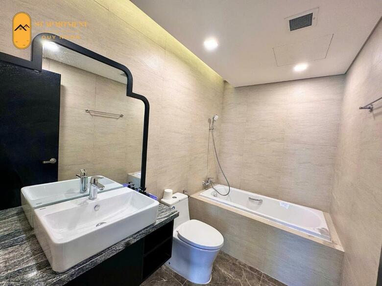 Flc Sea Tower - St Apartment