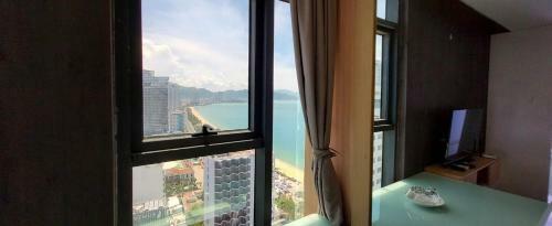 Pt City Apartment Sea View