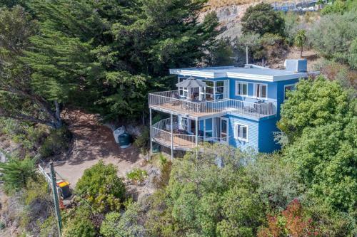 Bayview Beauty - Charteris Bay Holiday Home