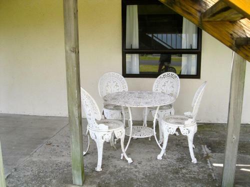 Cooks Beach Gem - Cooks Beach Holiday Unit